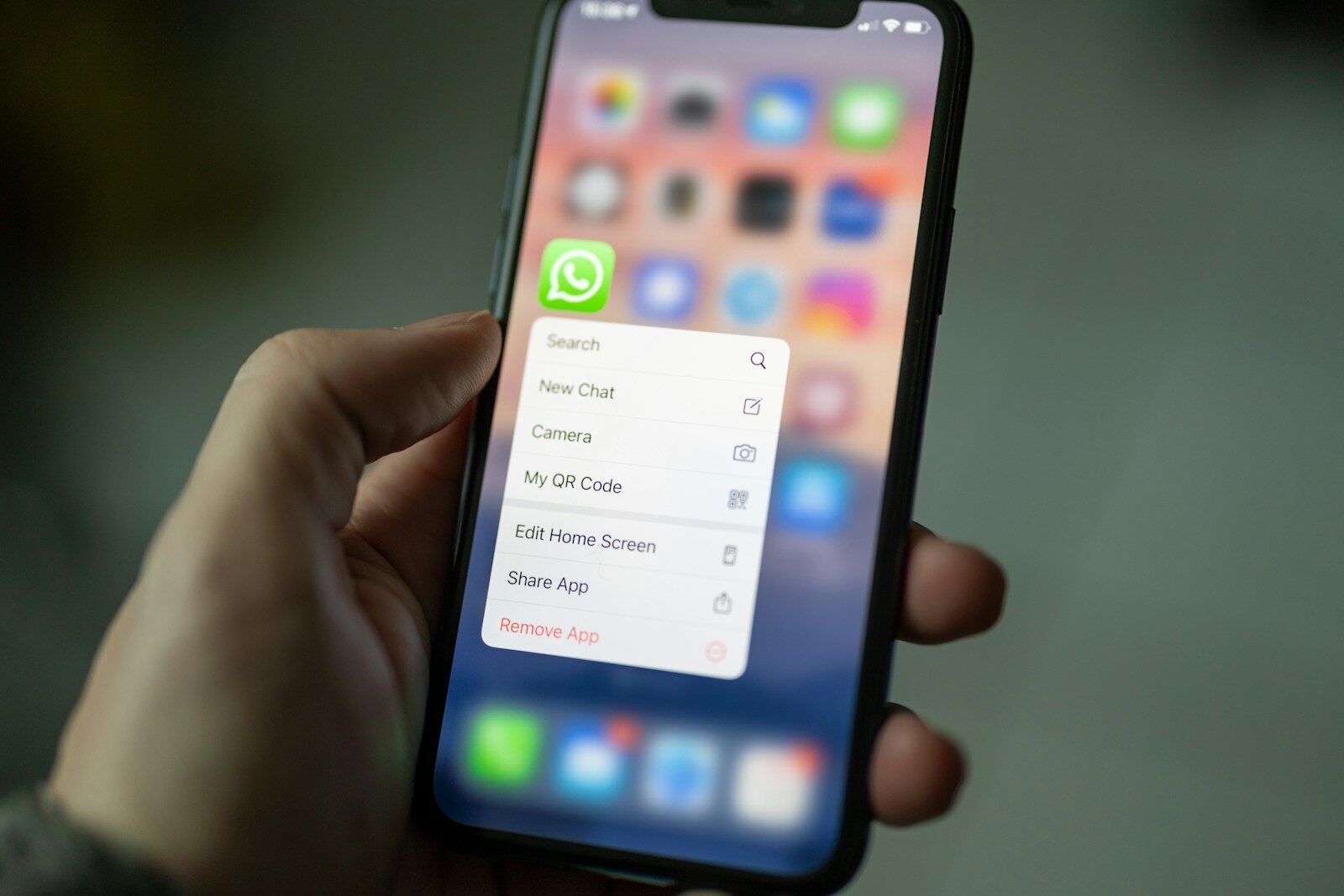 Cobrança por WhatsApp: como saber se é real ou golpe
